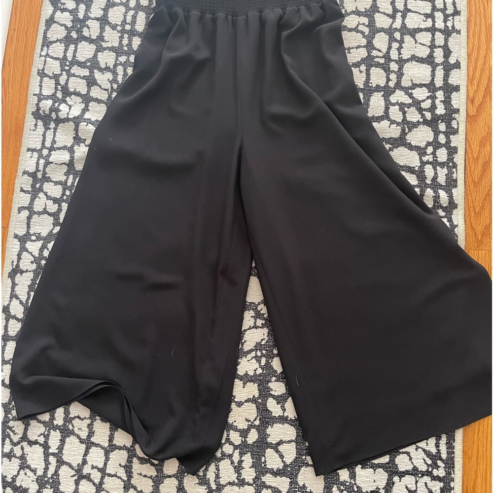 Ali & Jay 2 piece Halter and Culotte Pants - Picture 3 of 10